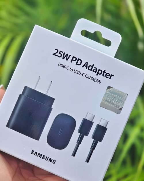 Cargador Samsung 25W en su caja